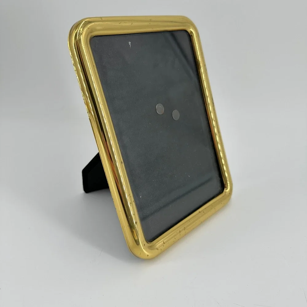 Vintage Gold Tone Metal Rounded 5x7 Picture Frame Velvet Easel Back